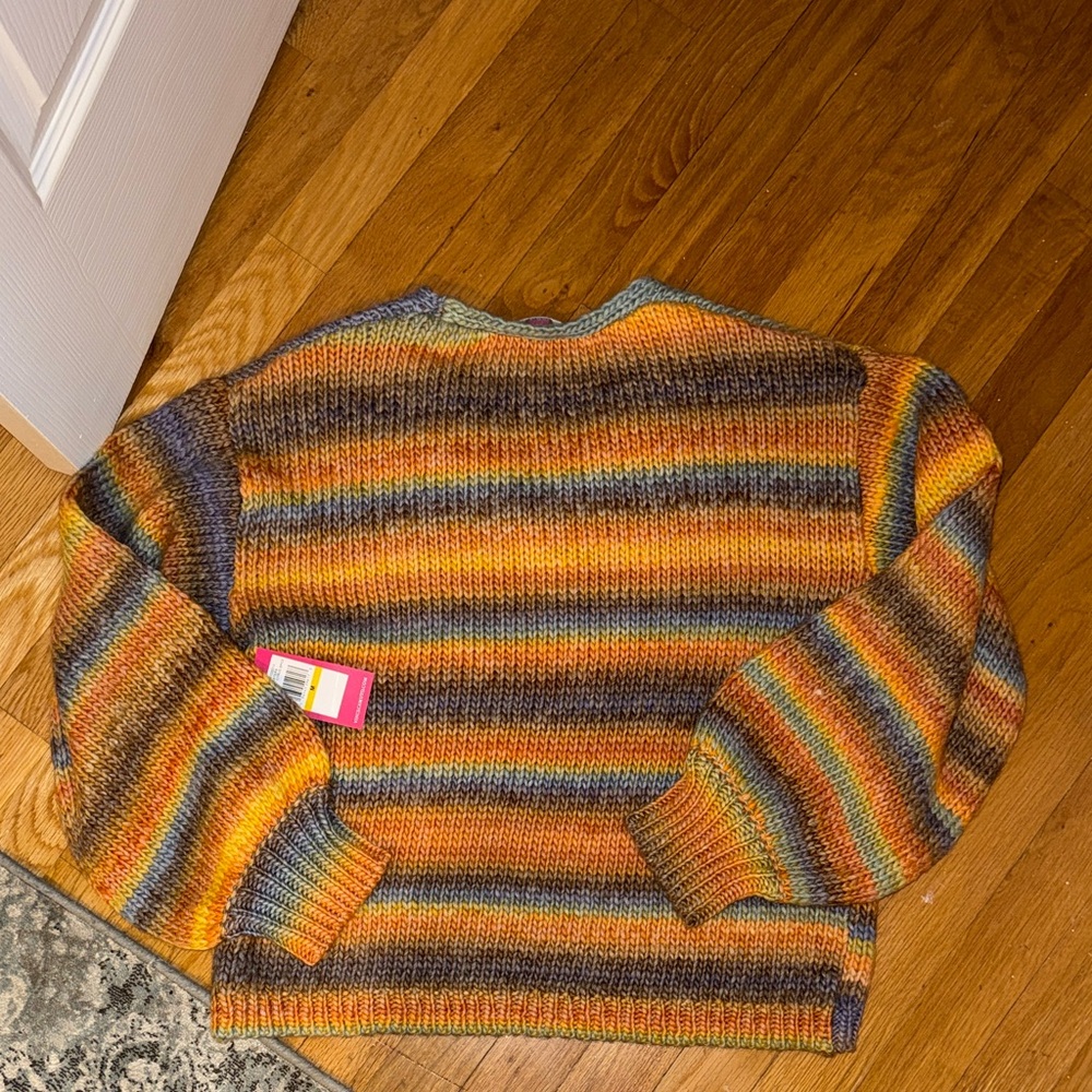 NWT Vince Camuto Brown and Orange citrus Striped V-Neck Sweater size M - Picture 3 of 5